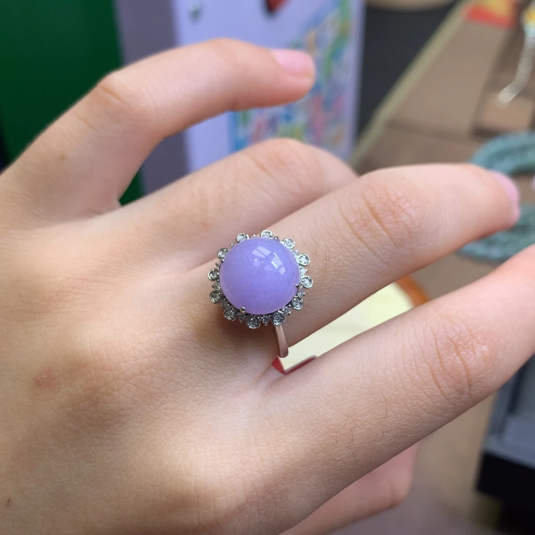 翡翠18K金镶嵌颈饰翡翠