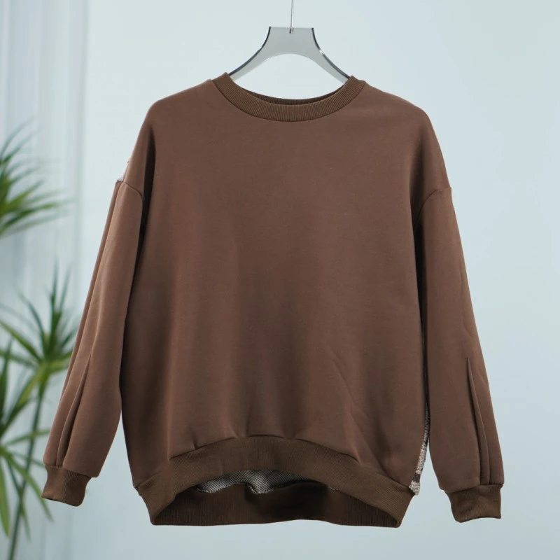 一路童行  谷系列   A691  女装简约时尚圆领卫衣  224FWY294