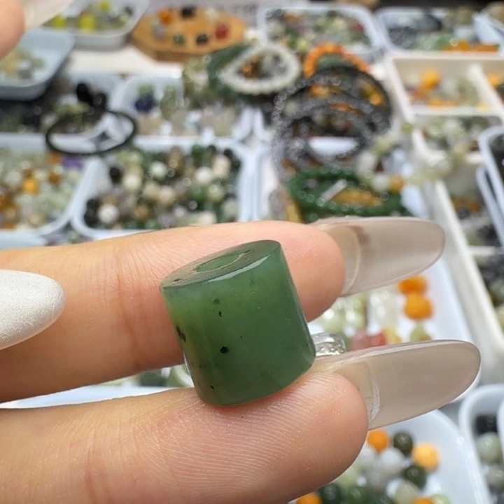 未镶嵌和田玉珠宝半成品
