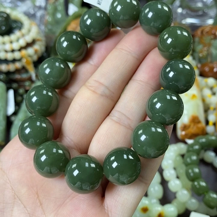 透闪石质玉手串未镶嵌就****拽