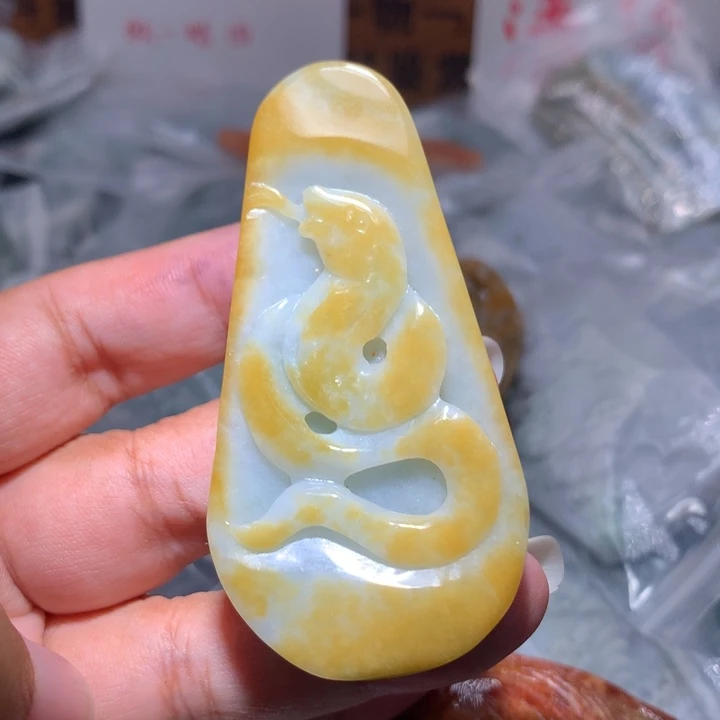 翡翠未镶嵌颈饰保真天然A货翡翠