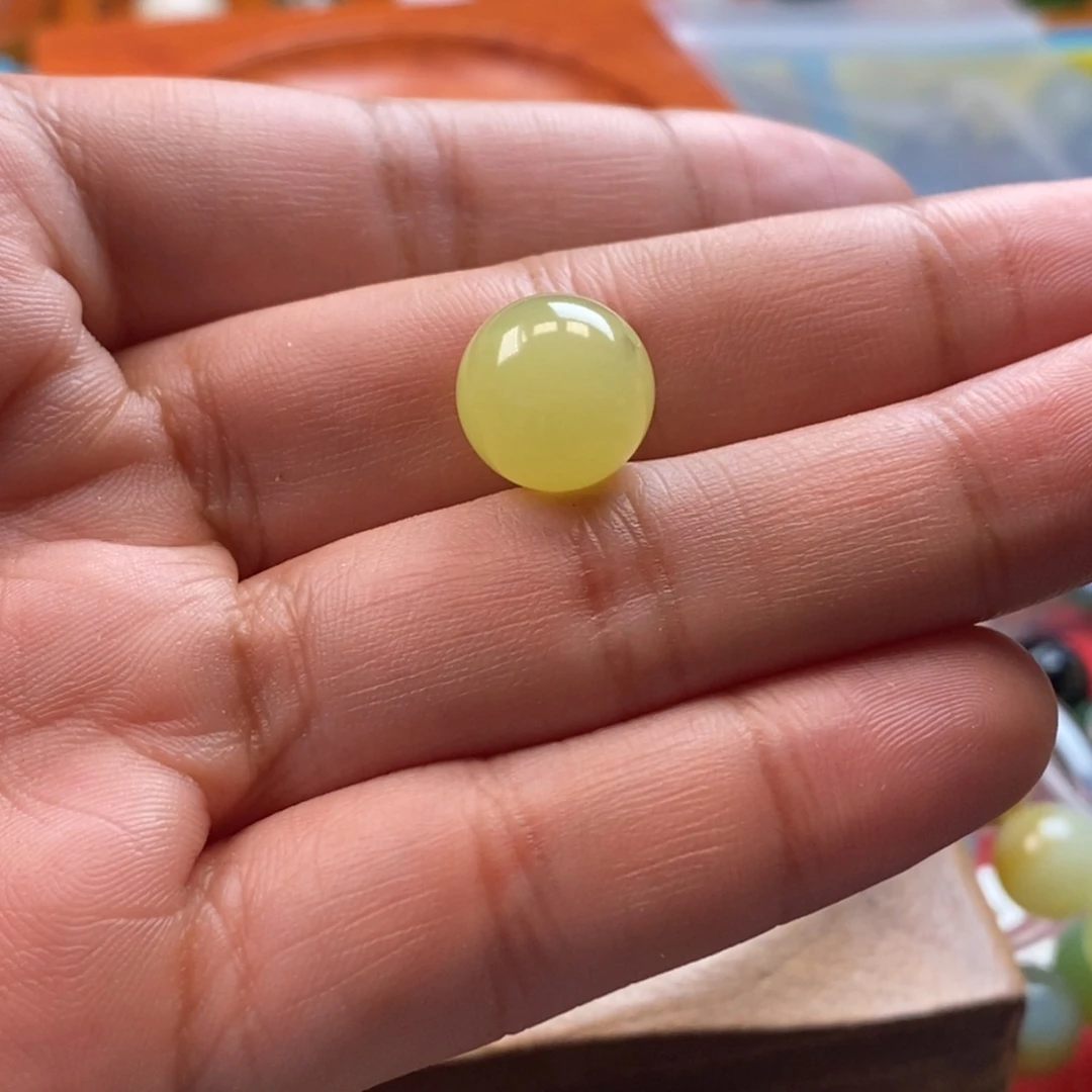 一***慧和田玉未镶嵌珠宝奇石卡12黄口y