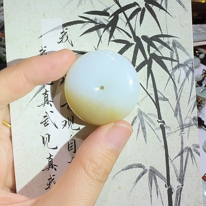 玻***杯未镶嵌手链和田玉