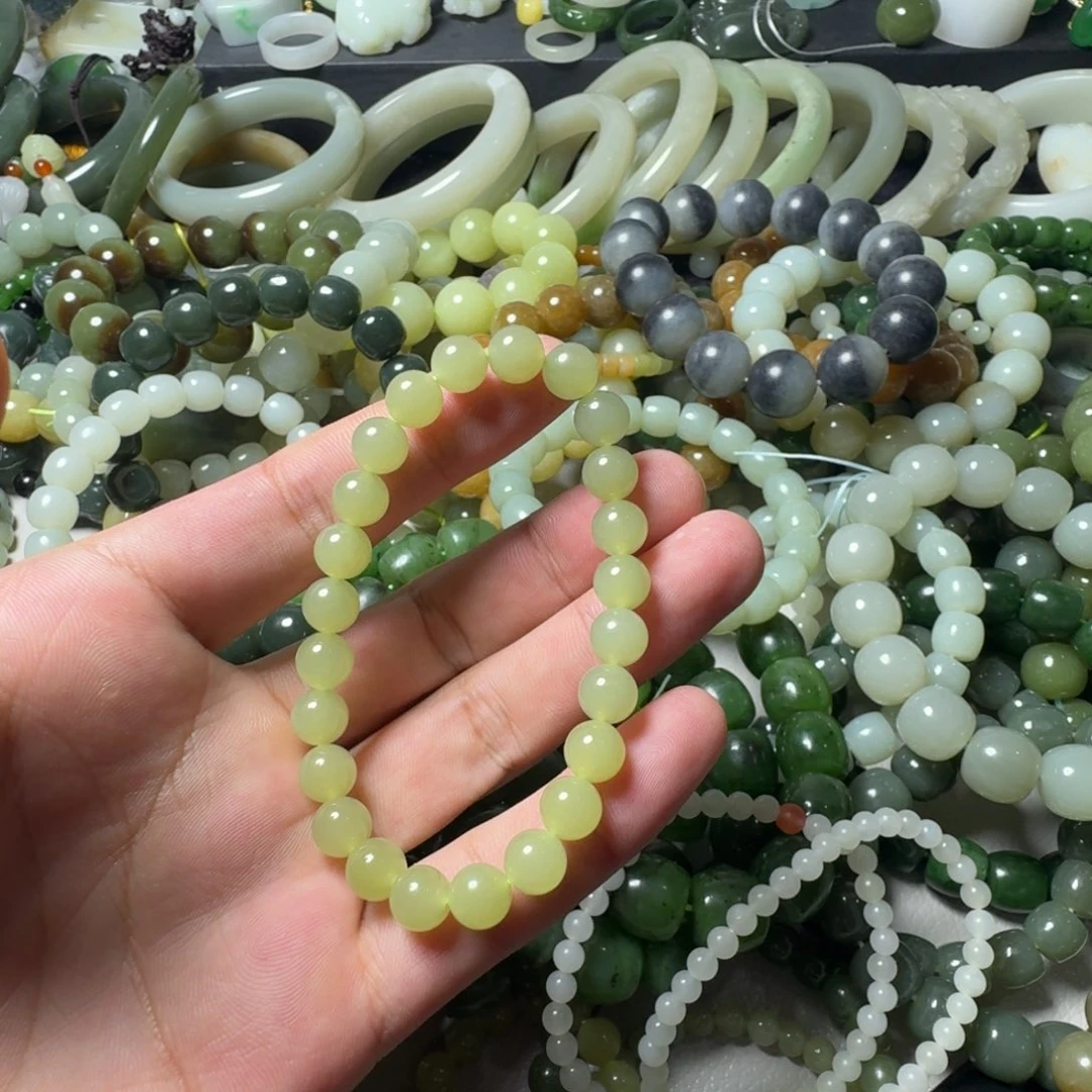 和田玉未镶嵌手串