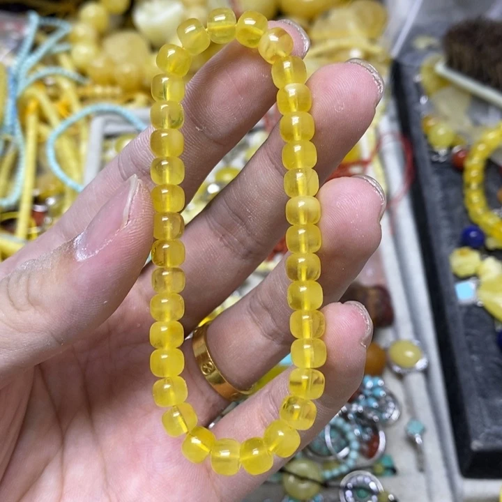 未镶嵌蜜蜡裸石多样性发货