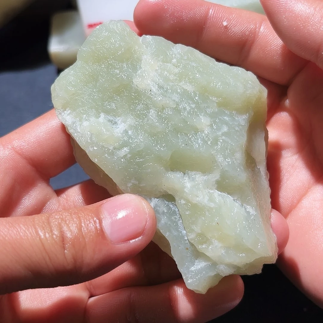 和田玉未镶嵌珠宝奇石