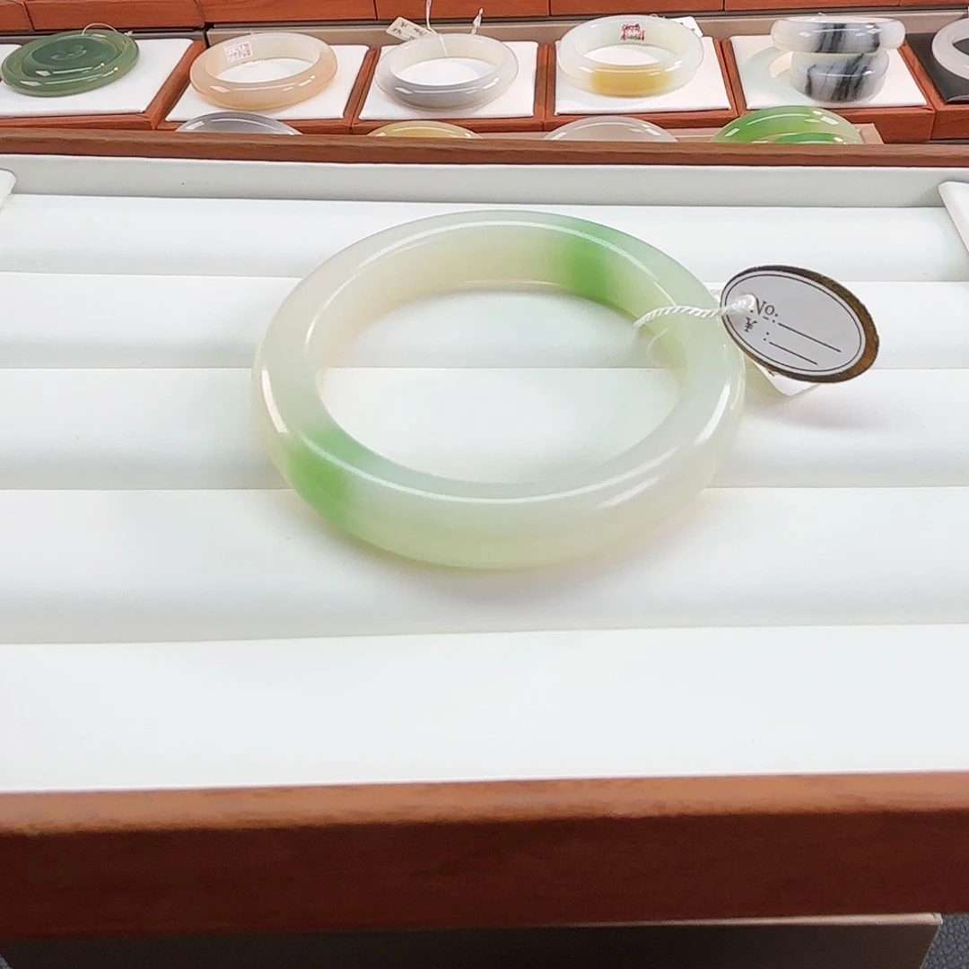 和田玉未镶嵌手镯57油糯双耳翠