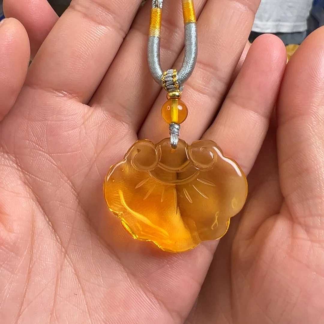 琥珀未镶嵌裸石琥珀