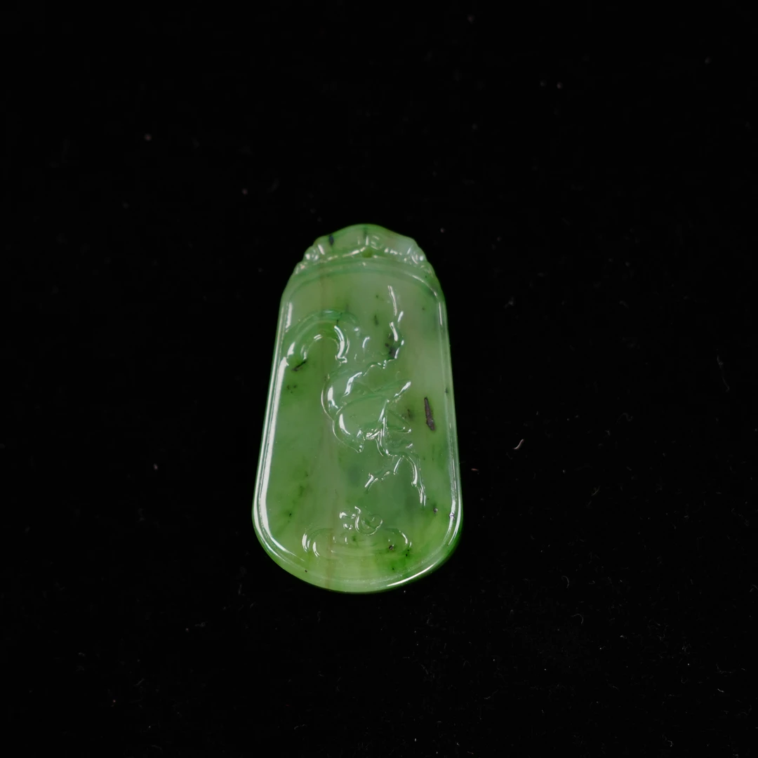 LOT8829 新疆和田玉碧玉福禄挂牌