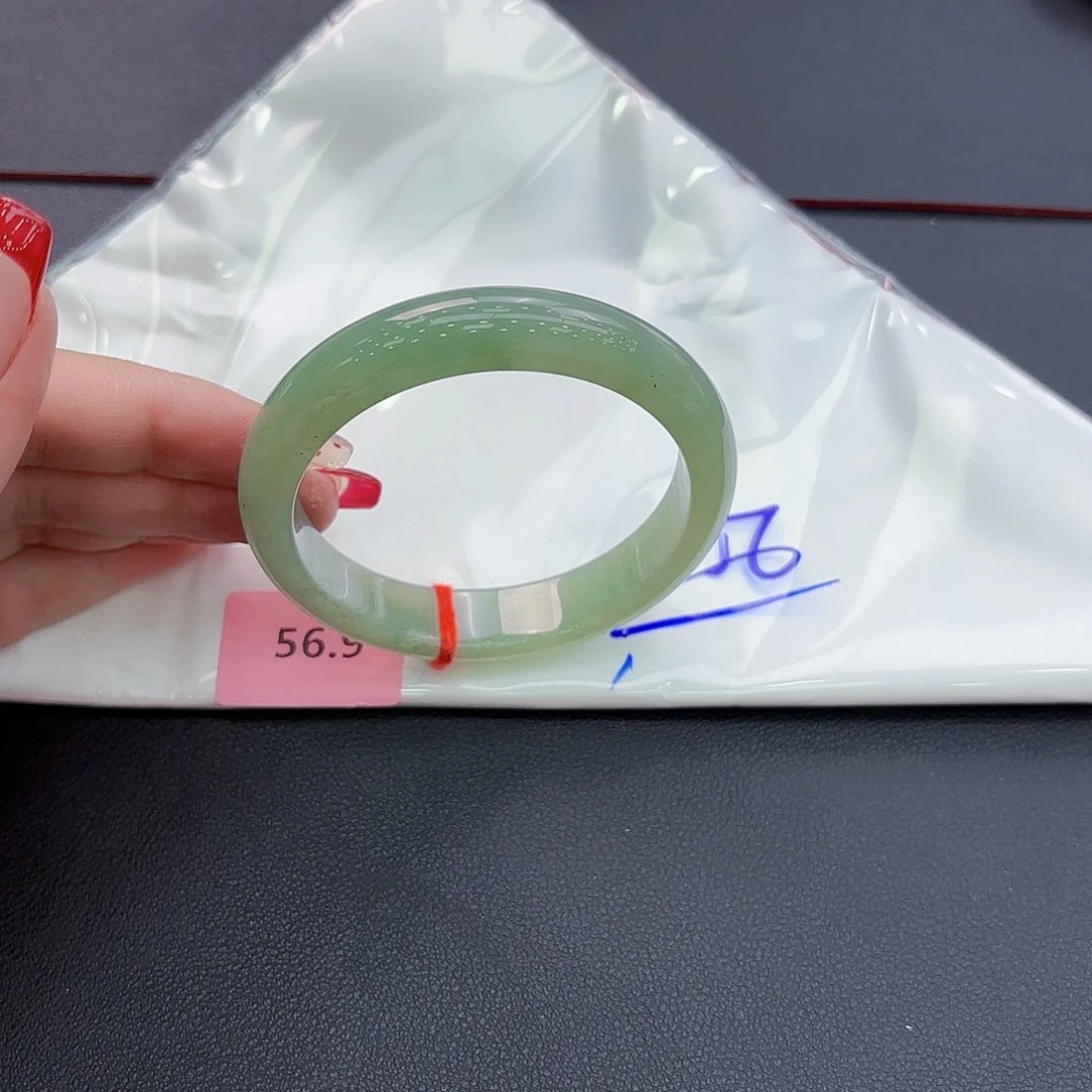 翡翠手镯未镶嵌风**痕手镯