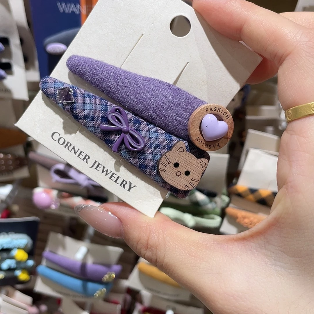 布艺非金属紫格猫咪