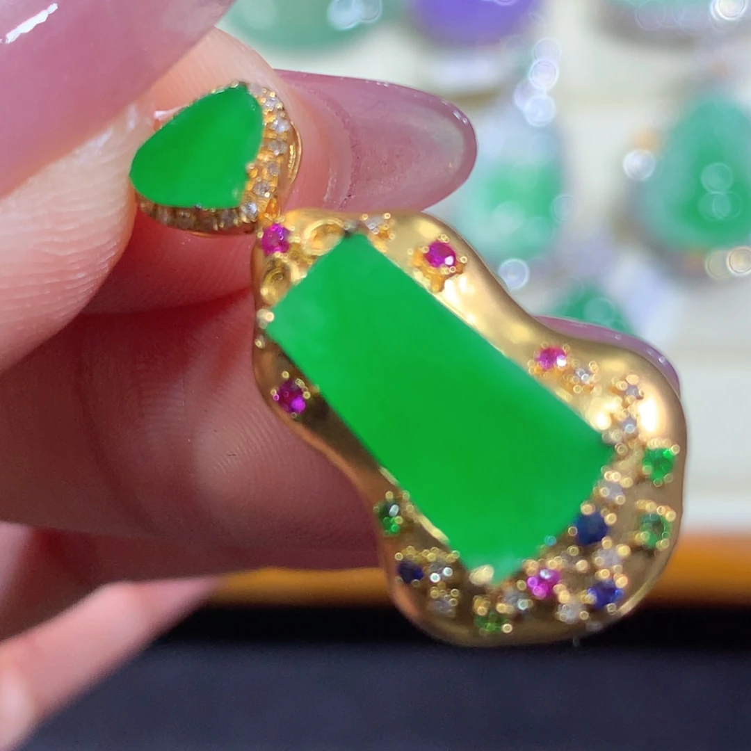 翡翠18K金镶嵌吊坠(不含链)