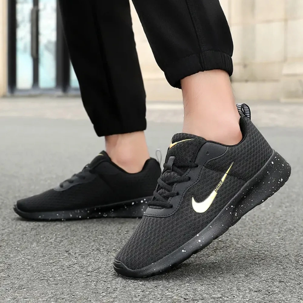 NlKE/耐克联名透气中年人防滑休闲旅游轻便百搭运动鞋菲乐情适配