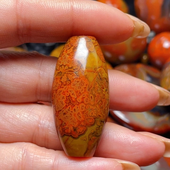 玛瑙/玉髓战国红玛瑙挂件未镶嵌叶****合