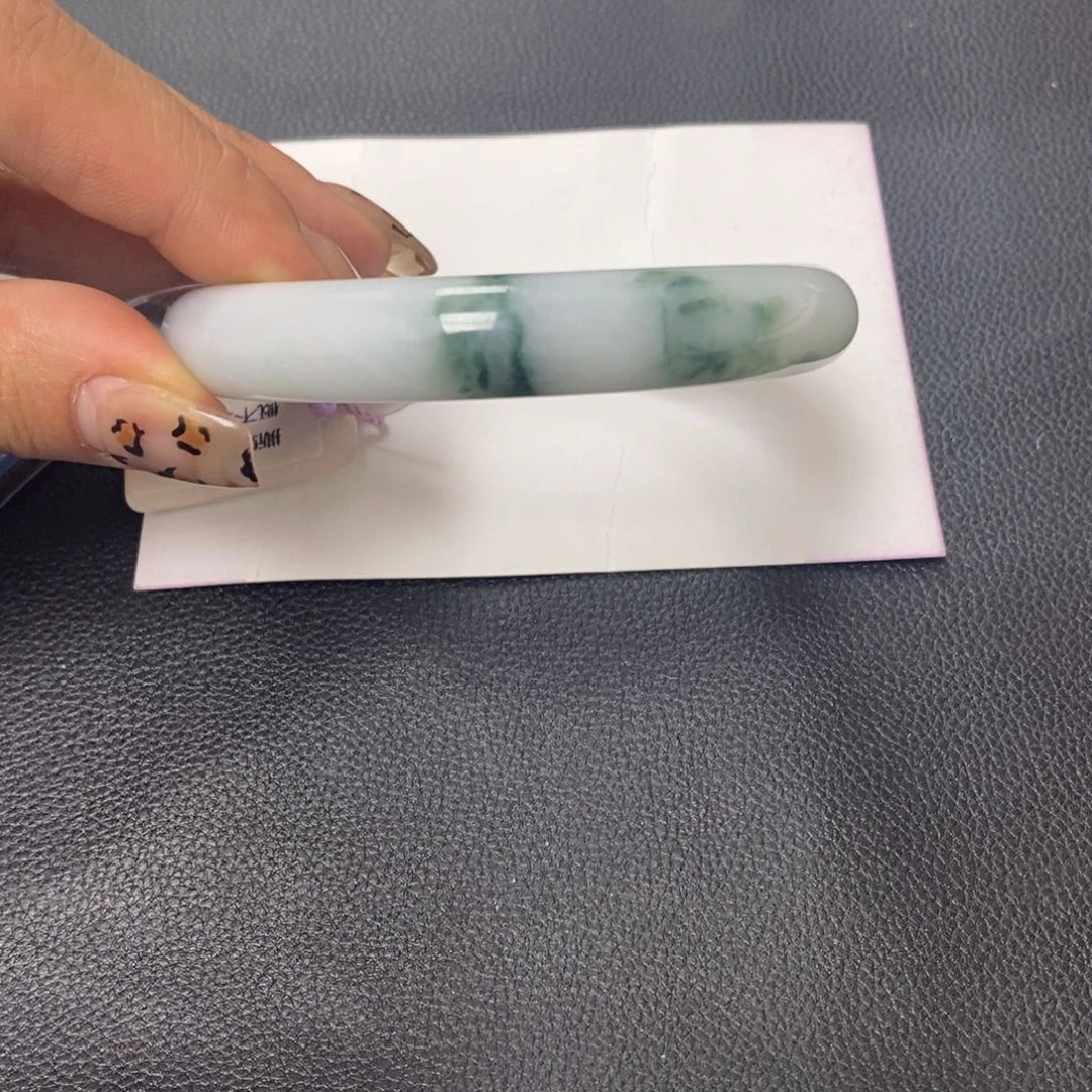 翡翠手镯未镶嵌牡**卉59-60正圈