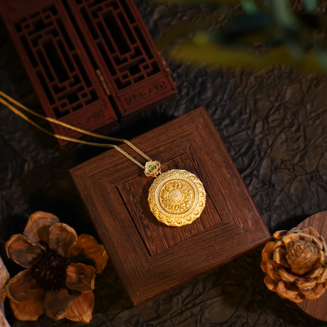 749/克【如意八宝】古法金黄金珐琅彩莫桑钻罗盘足金套链