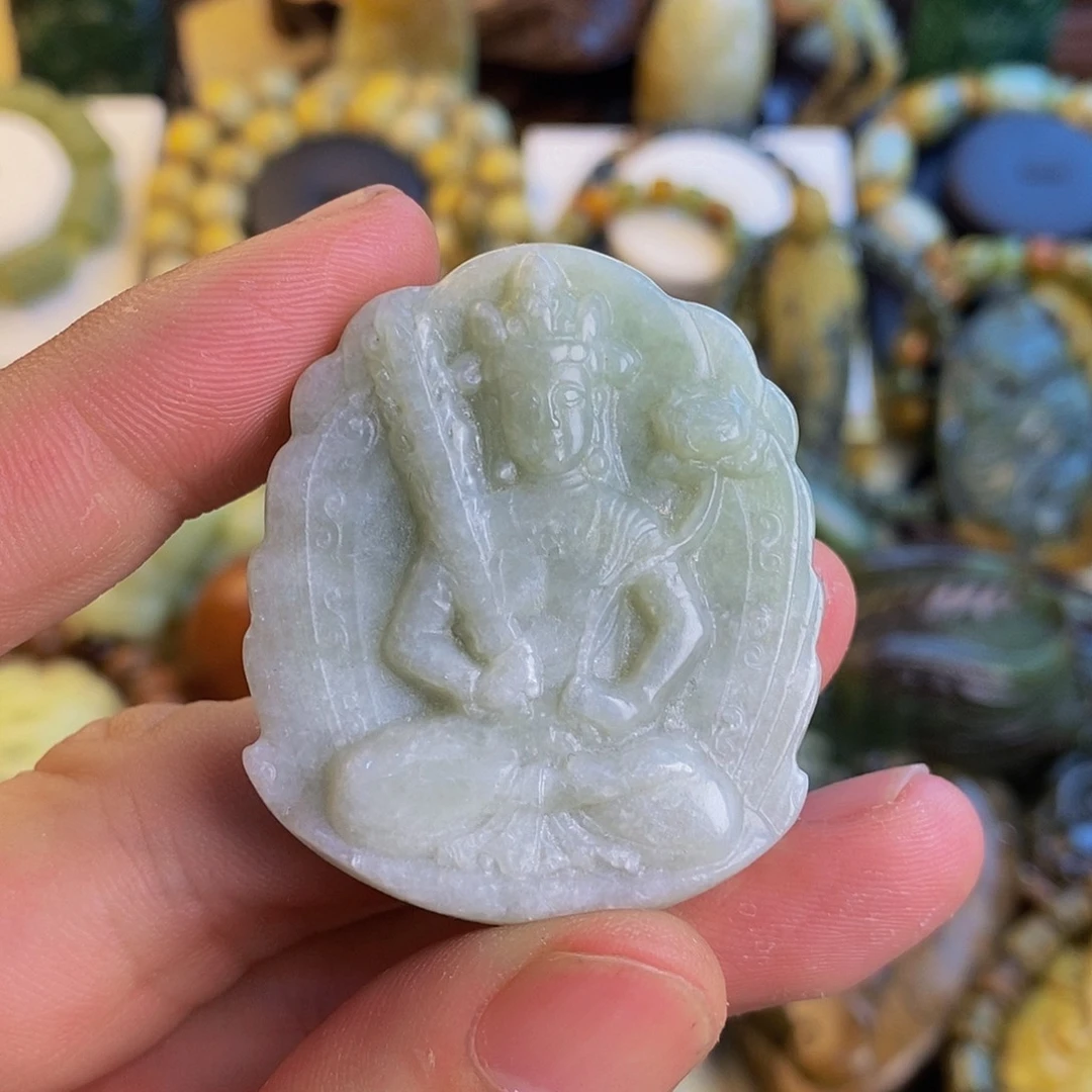 岫岩河磨玉（透闪石质玉）瑕疵未镶嵌