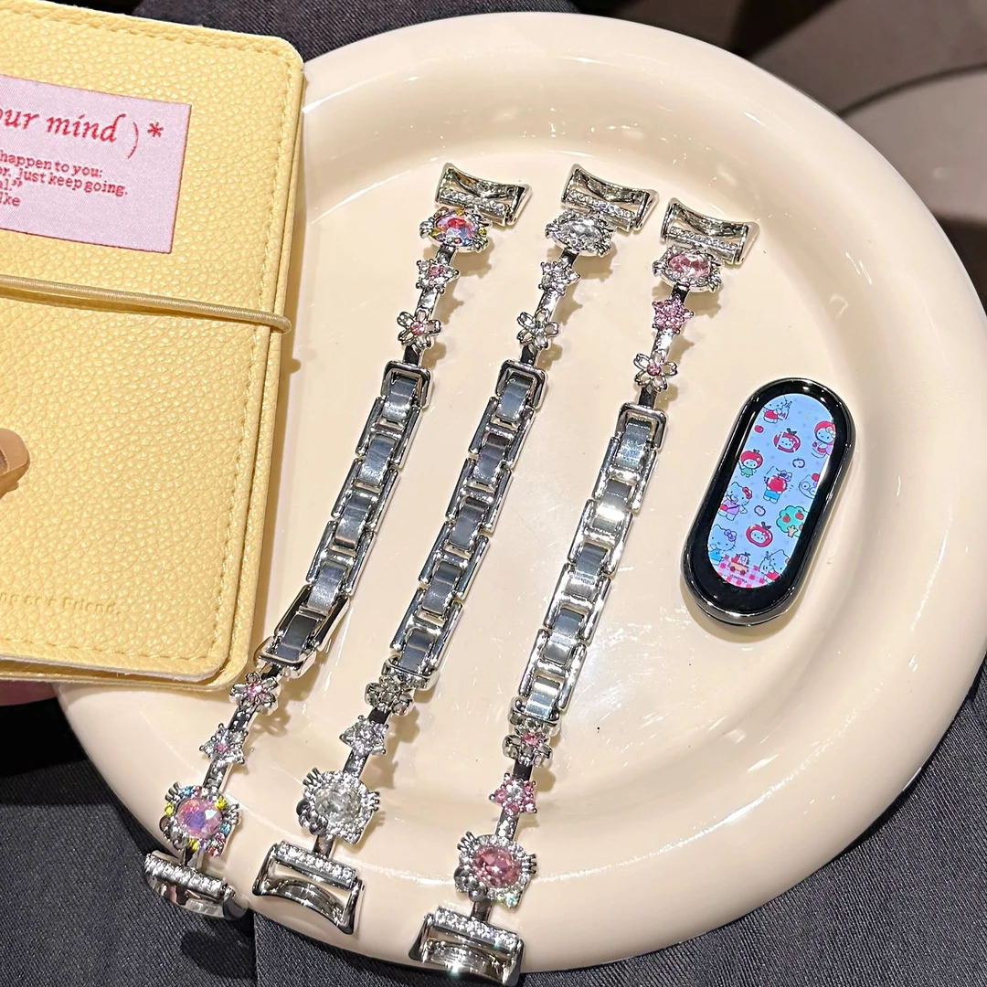 适用苹果S11华为小米10/9可爱KT猫iWatch花钻GT5金属fit4/3手表带