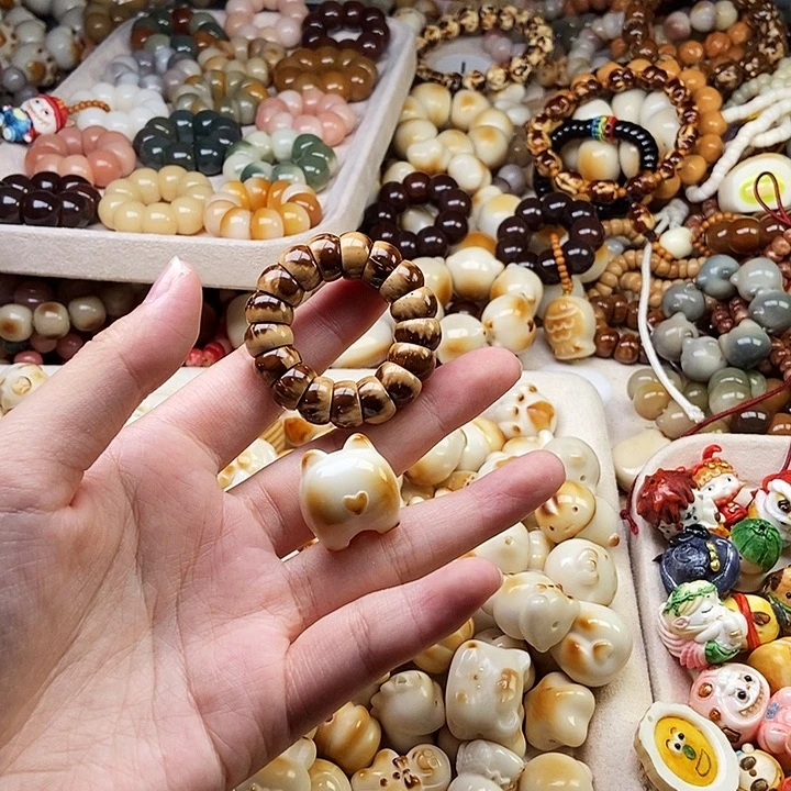 欧***月吊坠菩提根/象牙果17