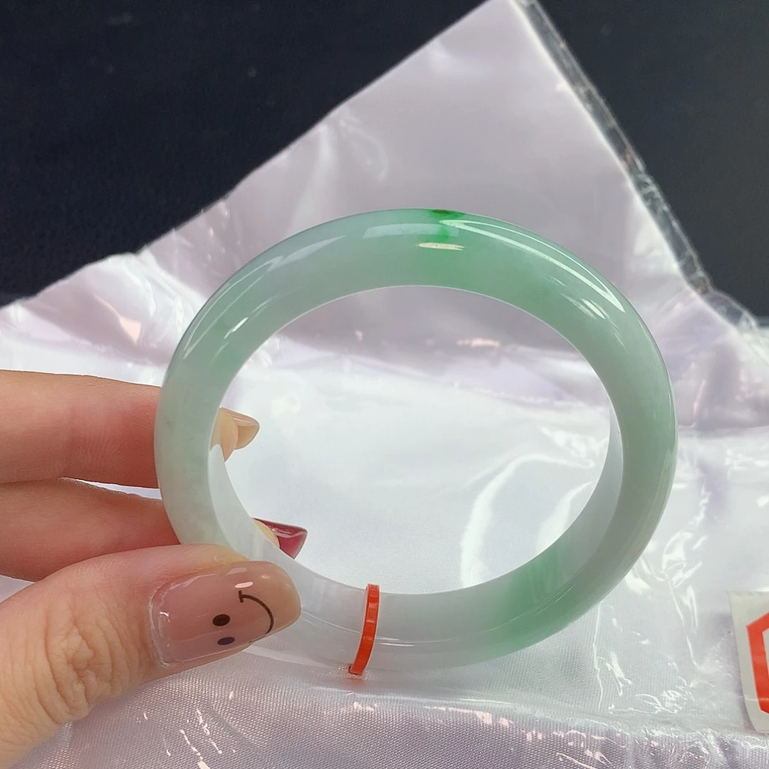 翡翠手镯未镶嵌天然翡翠A货101