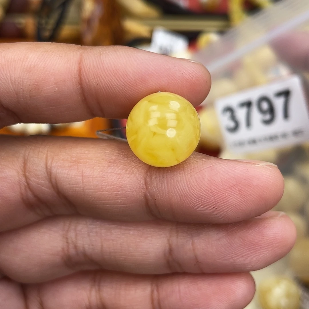 蜜蜡未镶嵌珠宝奇石14.8