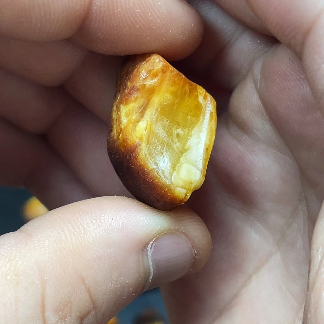 定制琥珀未镶嵌定制