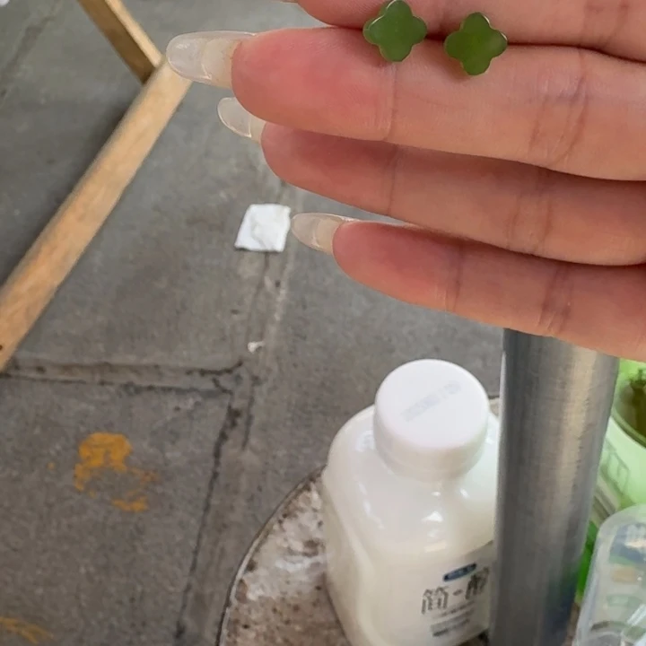 和田玉18K金镶嵌颈饰