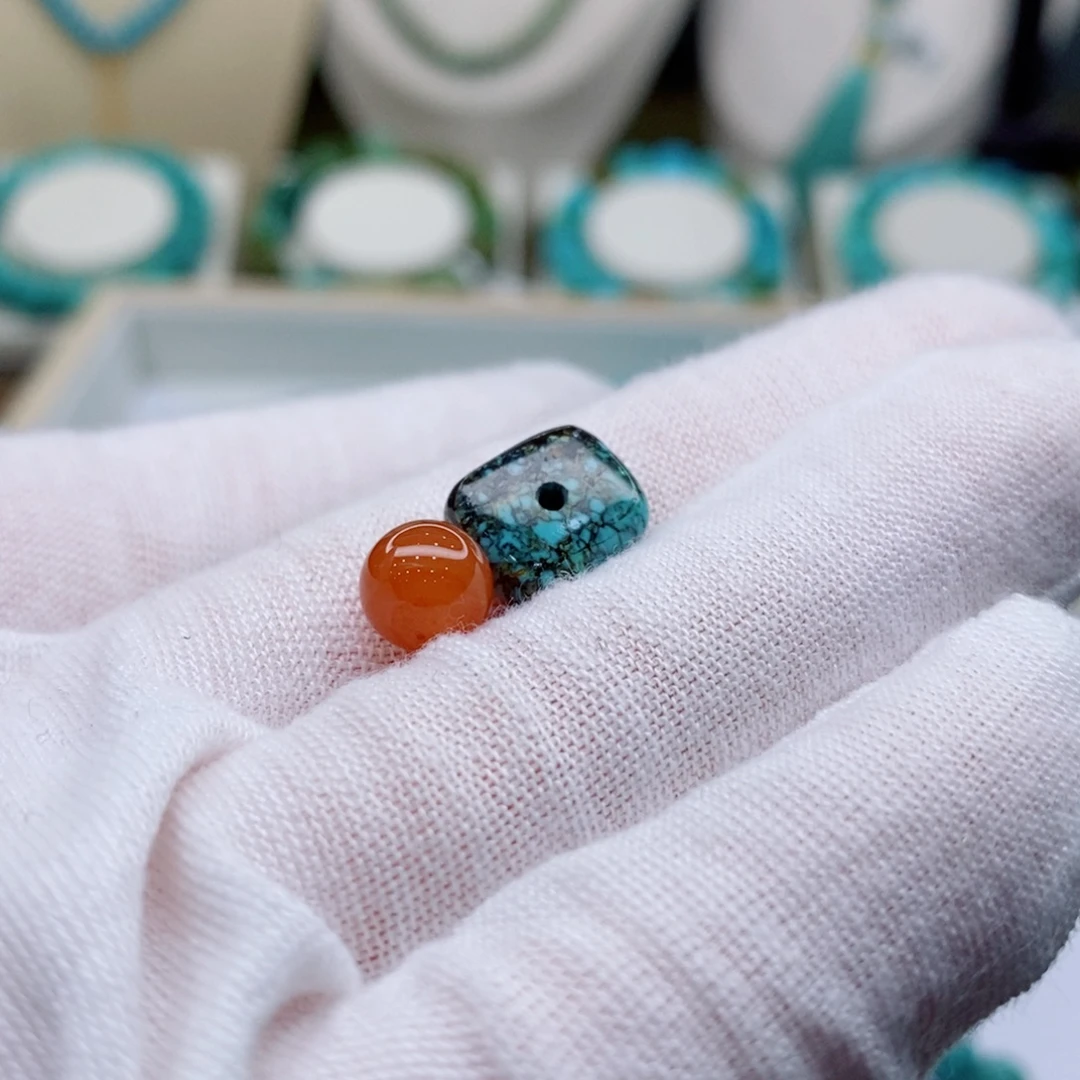 南红玛瑙未镶嵌珠宝奇石