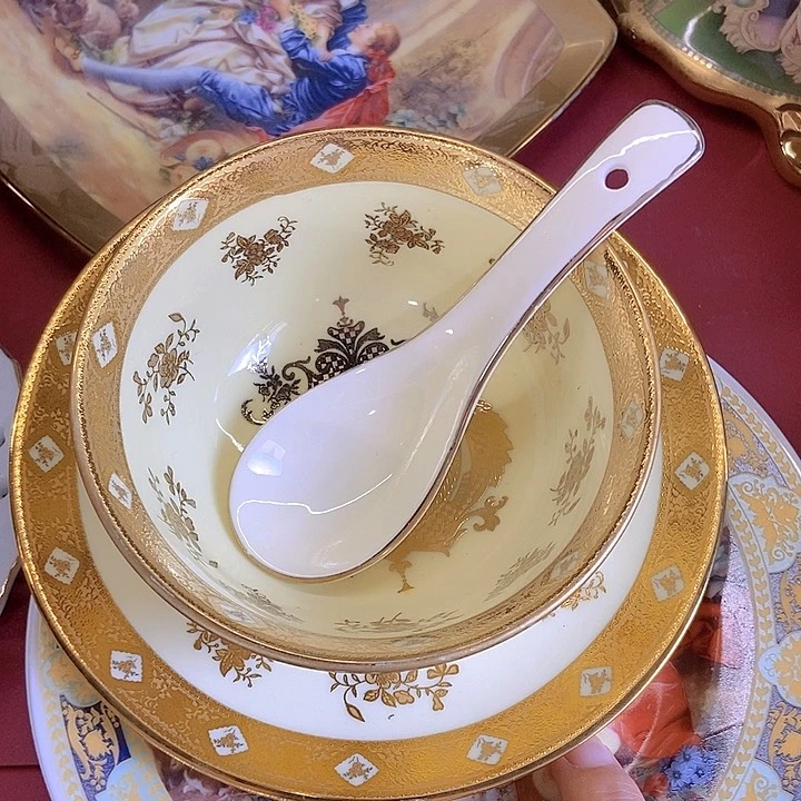 瓷片微瑕……………………………