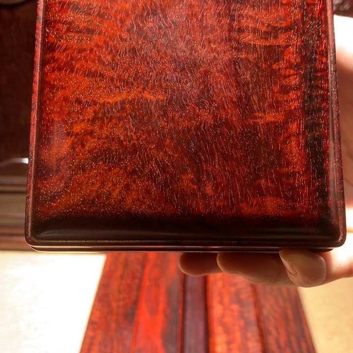 陶***淘端景台紫檀木类盒子