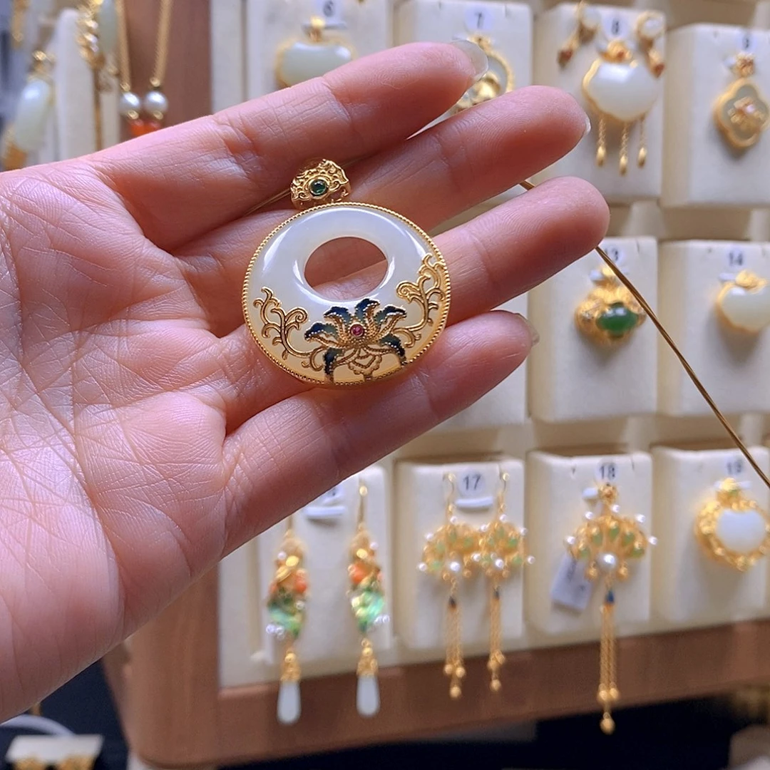 和田玉银S925镶嵌颈饰