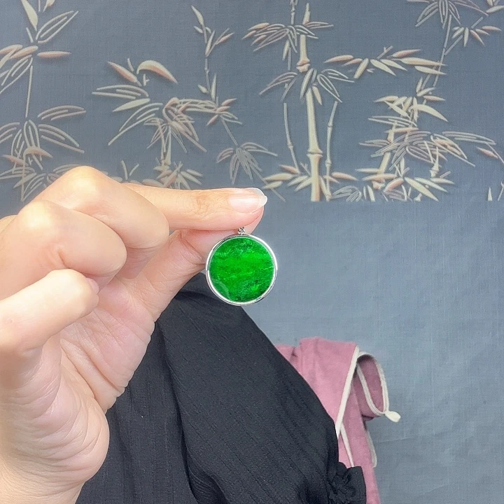 紫***轩吊坠(不含链)银S925镶嵌翡翠特价