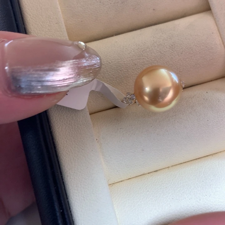 18K金镶嵌戒指海水珍珠