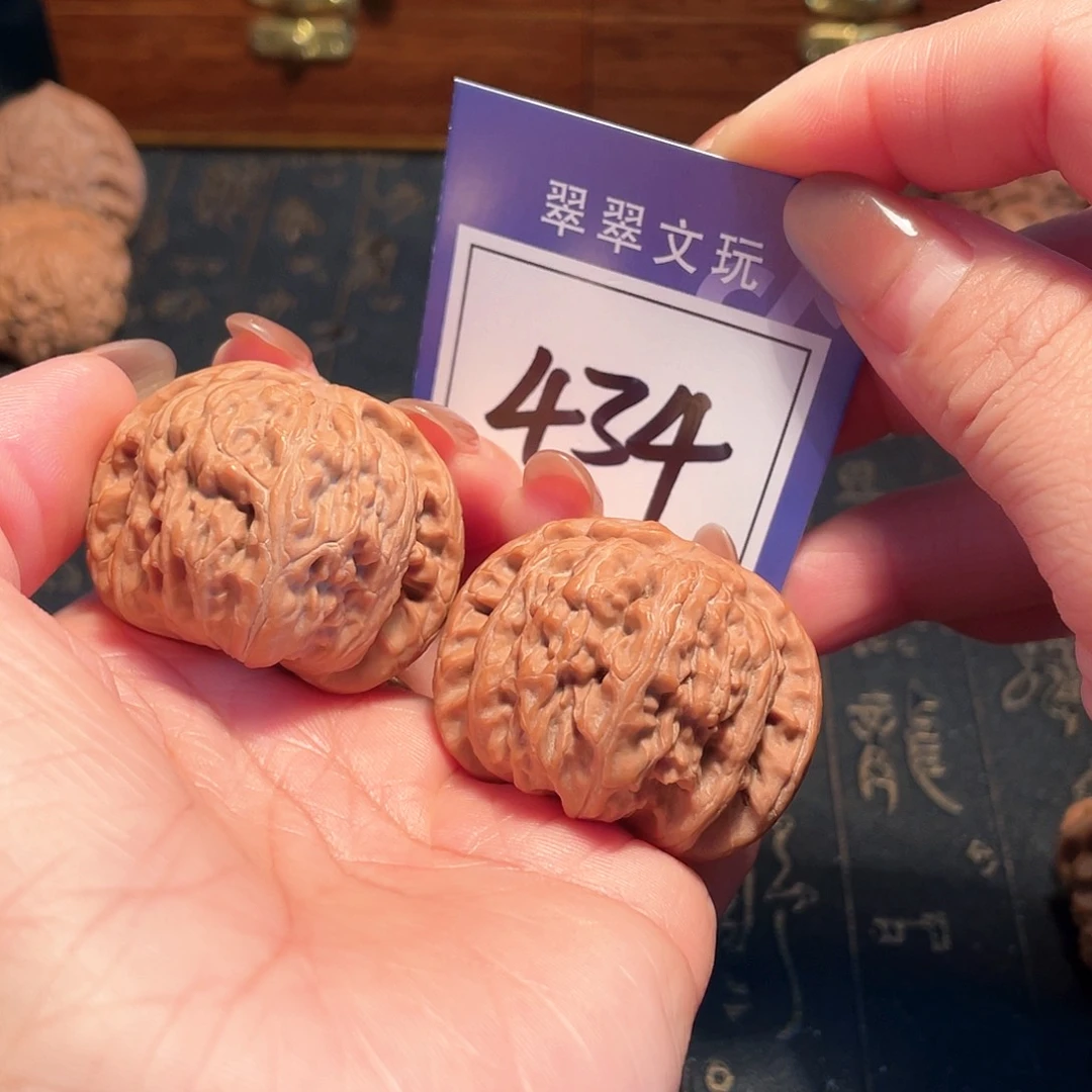 文玩核桃把件434号全品白狮子4.0