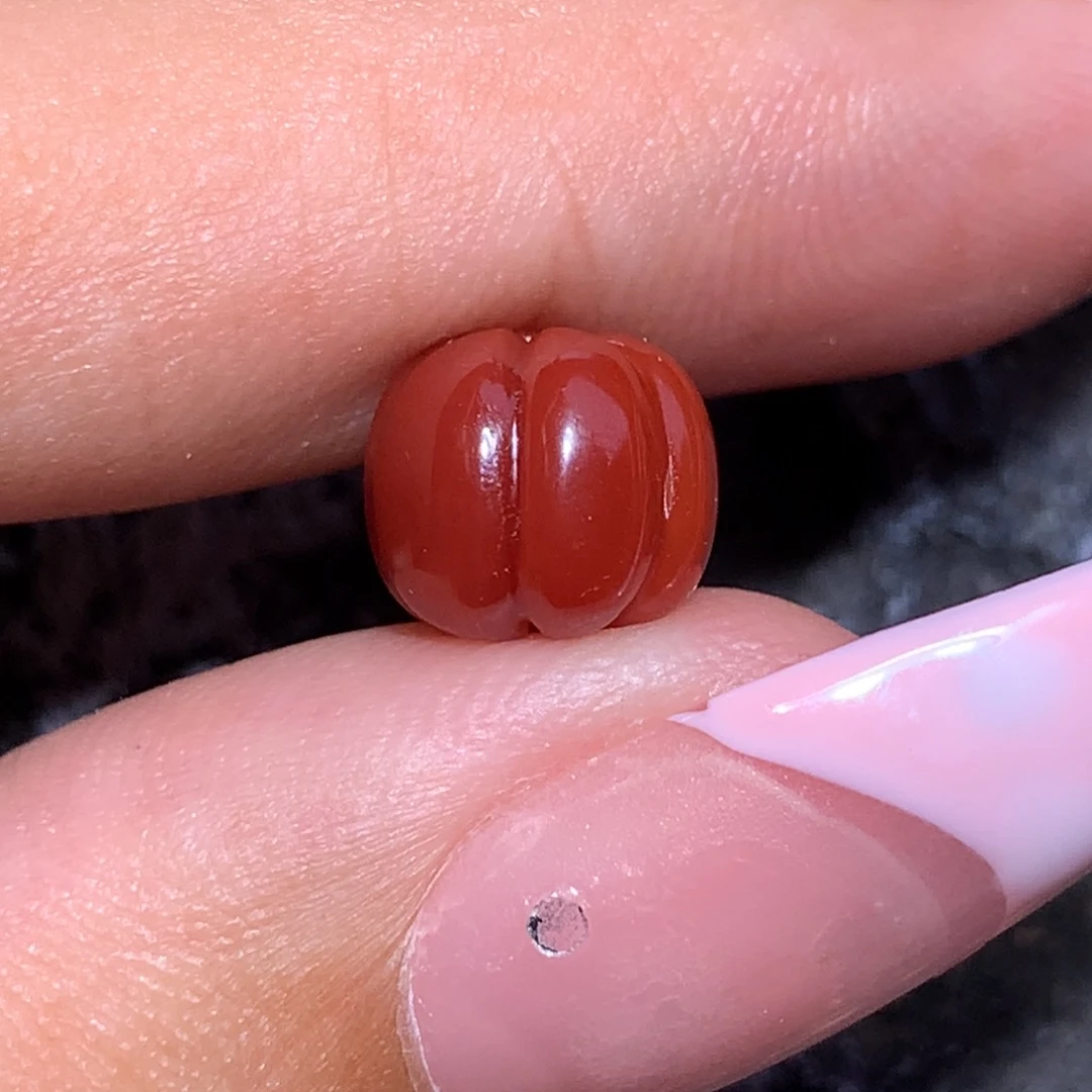 南红玛瑙未镶嵌牛血红瓜珠9×8