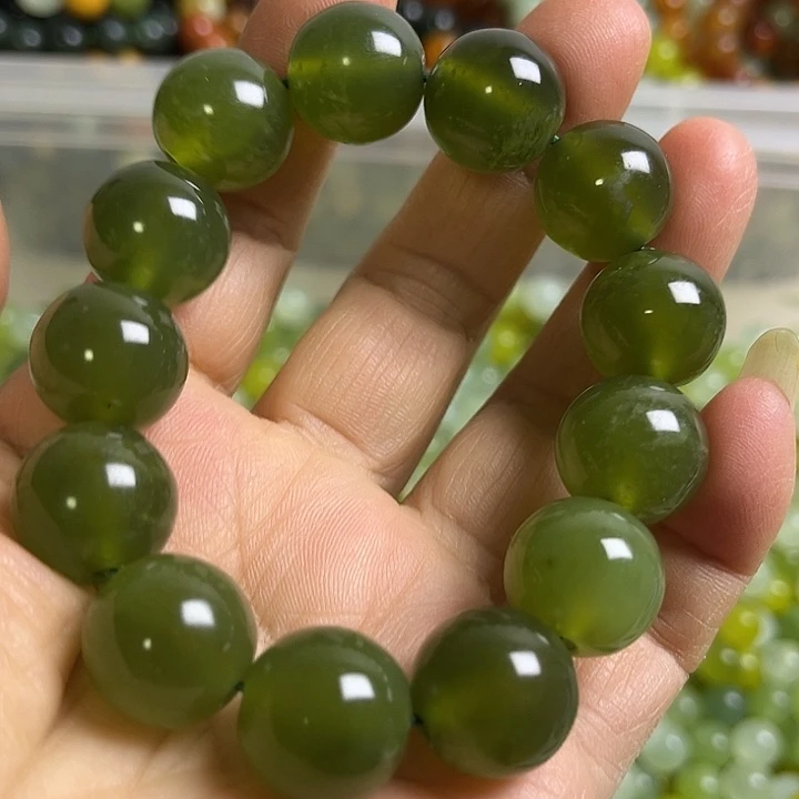 合金蛇纹石玉颈饰