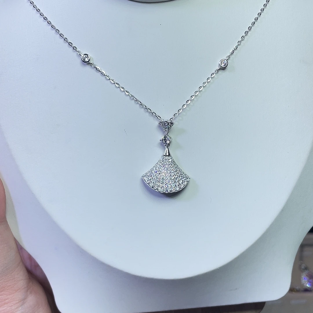 吊坠925银合成立方氧化锆S925纯银高碳钻饰品132