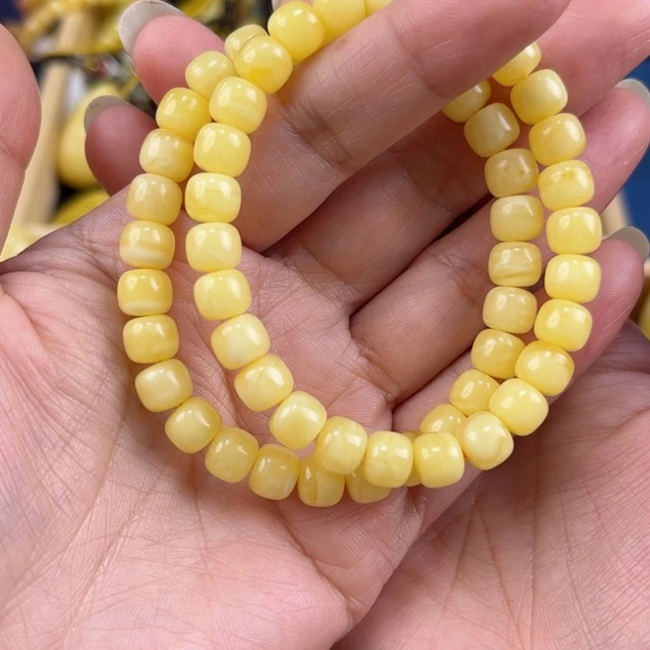 琥珀珠宝奇石未镶嵌琥珀，多样性发其一