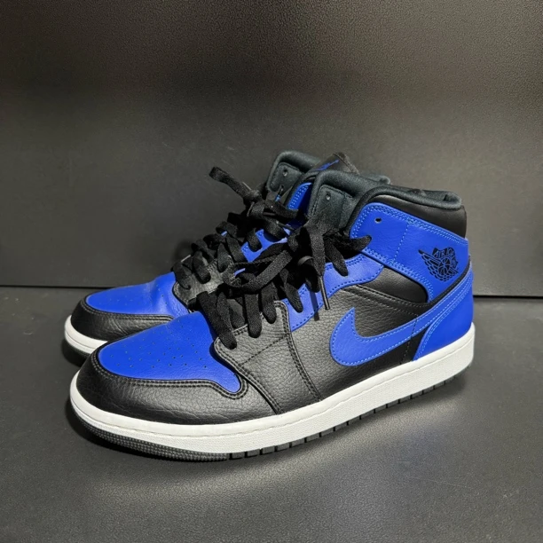 95新 AIR JORDAN 44码/aj1 黑蓝脚趾 中帮板鞋男款