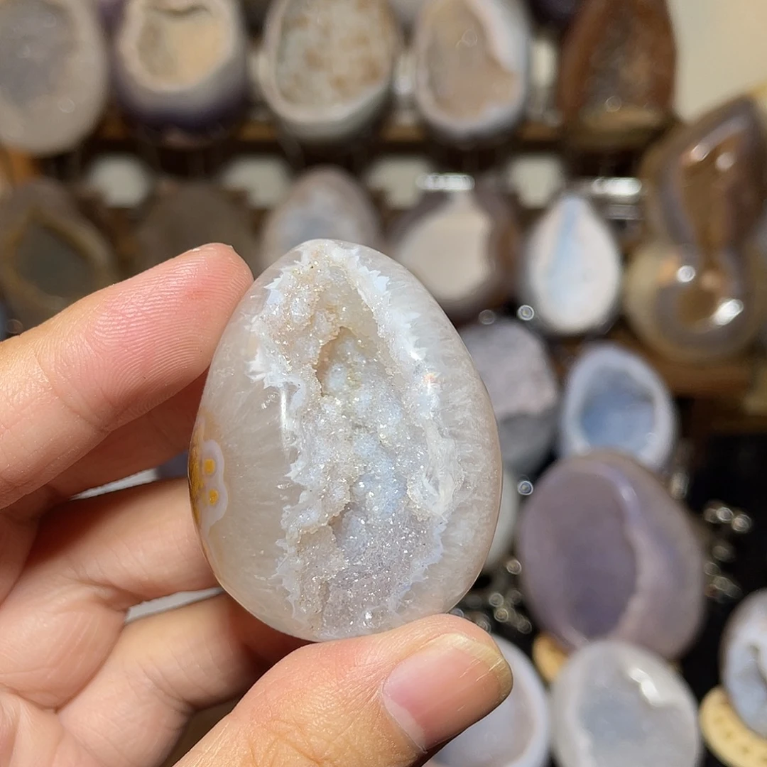 未镶嵌水晶大型摆件（非配饰）