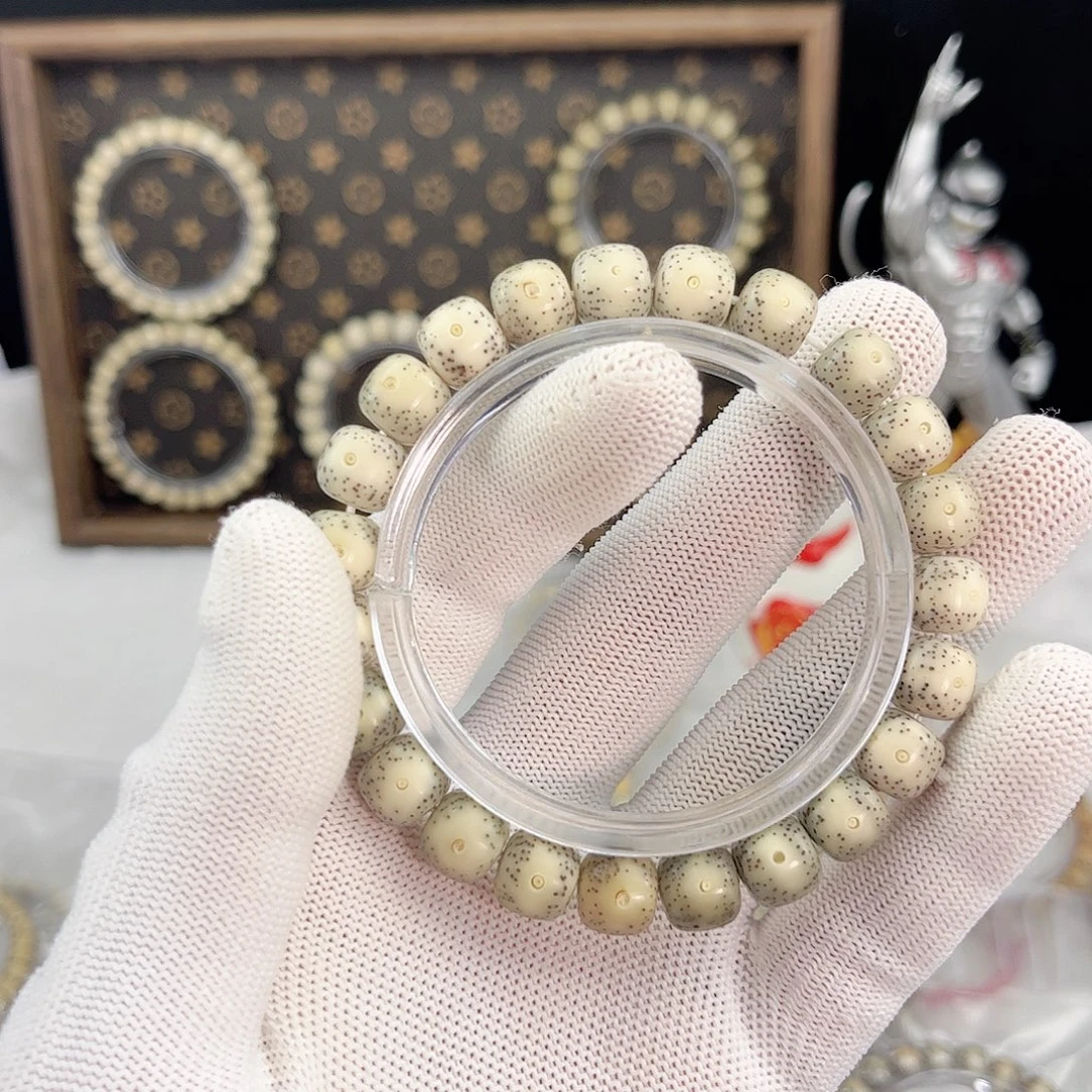 星月菩提吊坠306 号.  星月菩提.  一物一图.