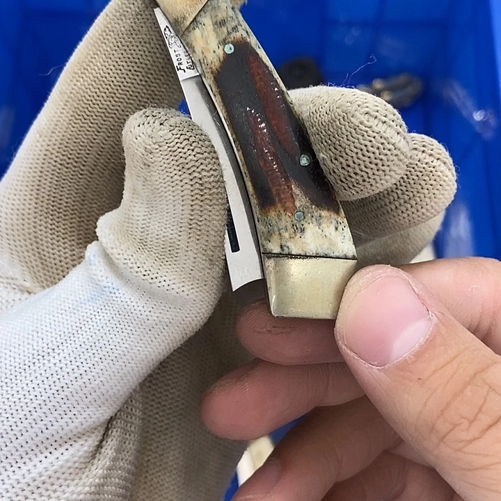 七***九户外多功能折叠小刀