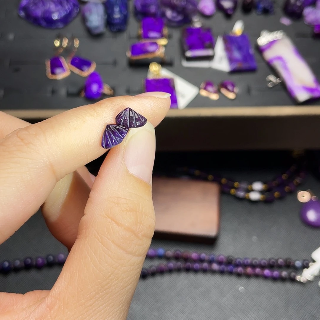 银S925镶嵌苏纪石（舒俱来）耳钉