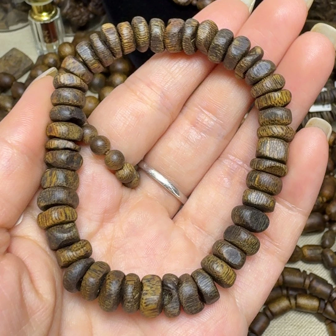 沉香手串紫罗兰沉水卡9-10克多样性发货一条