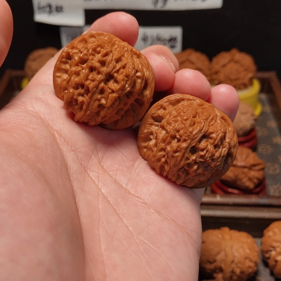 吊坠文玩核桃血麒麟40尺84