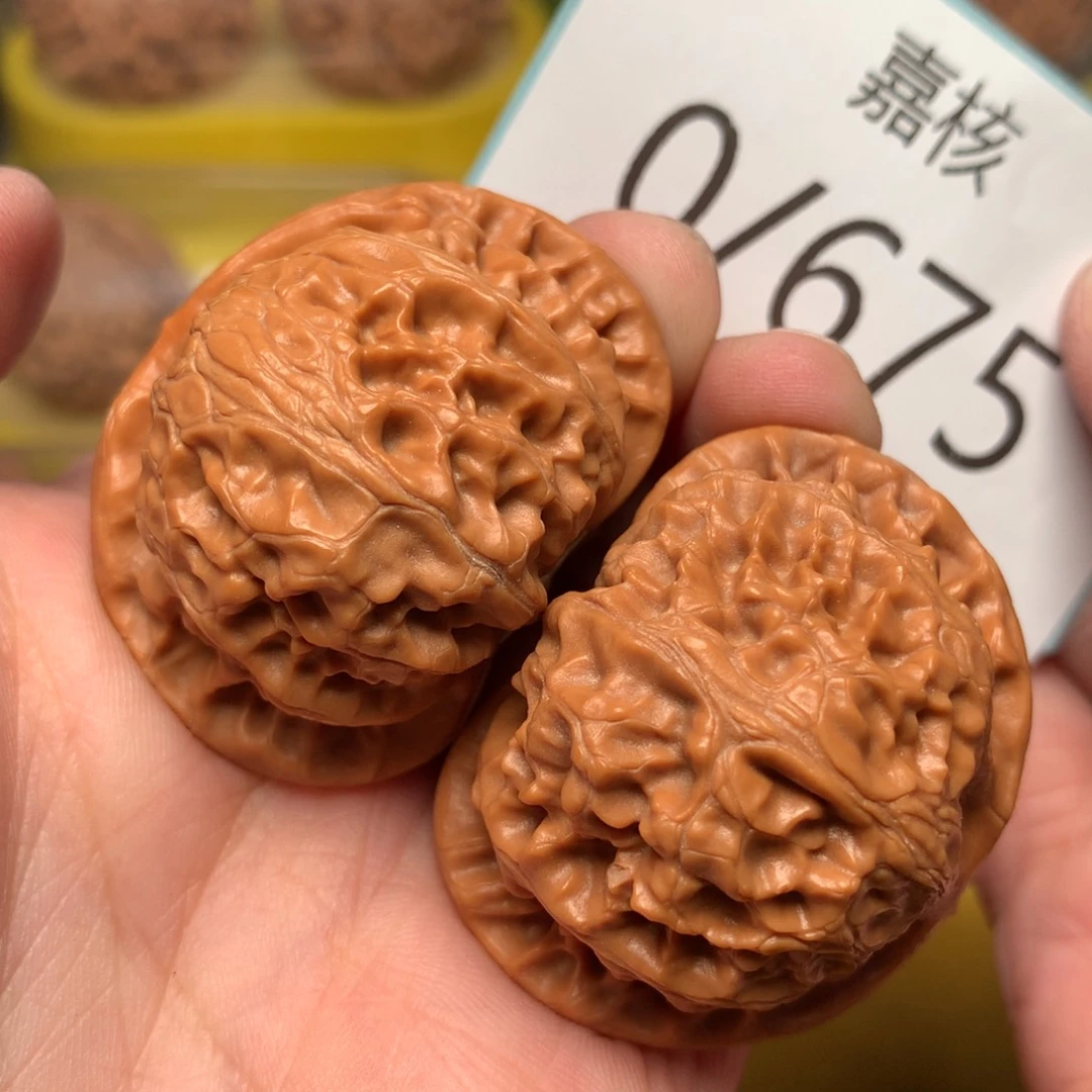 文玩核桃把件红皮肉灯41