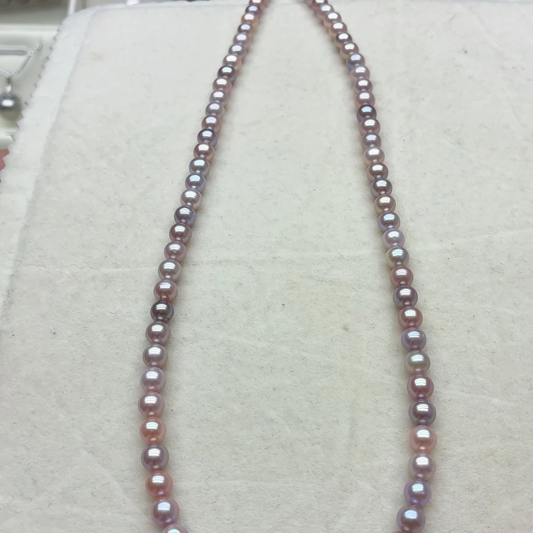 吊坠925银锆石5-6，微微瑕，糖果链