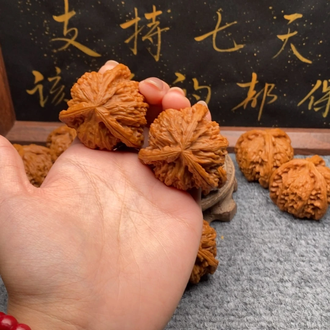 【闪购商品】吊坠文玩核桃明***渠