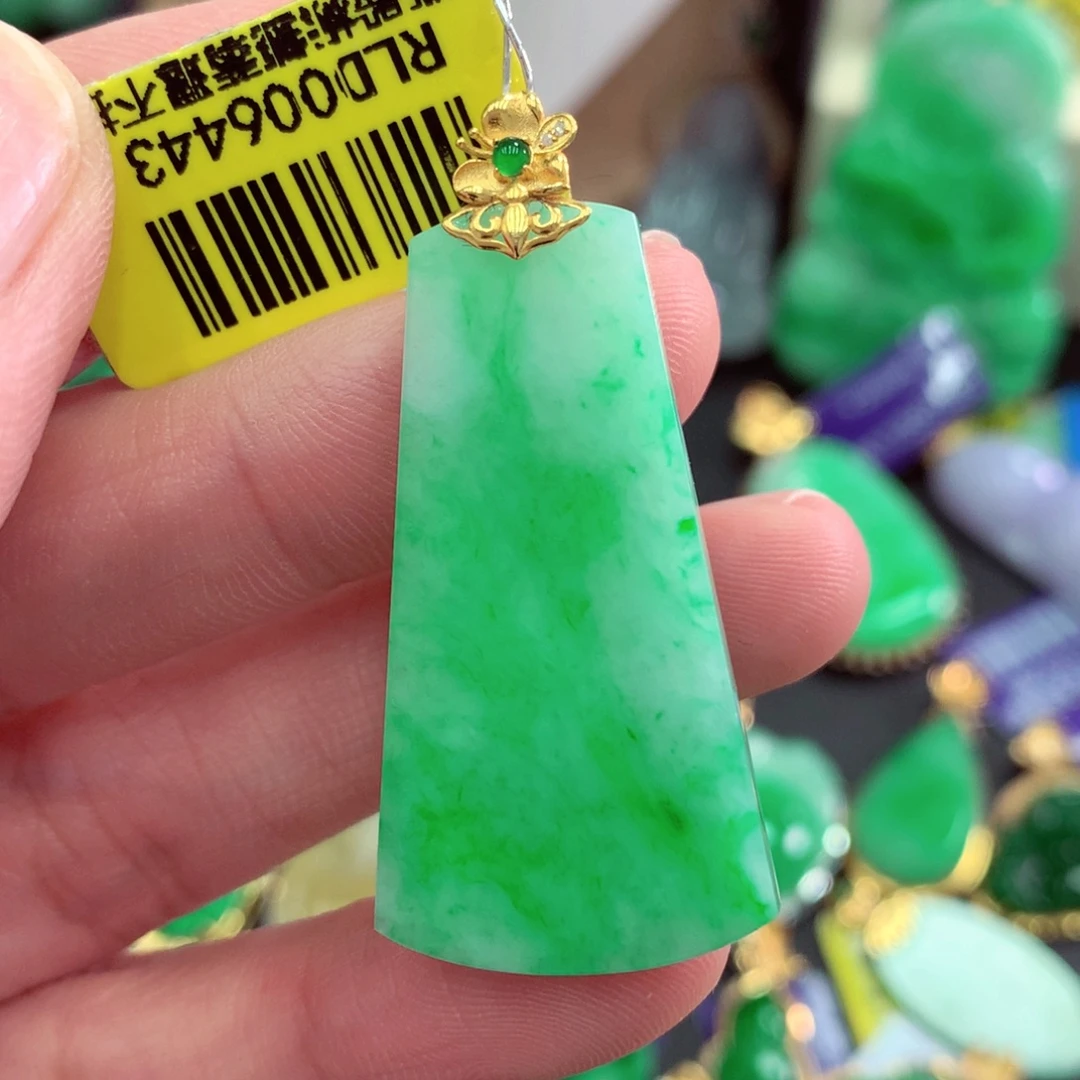 吊坠(不含链)18K金镶嵌翡翠