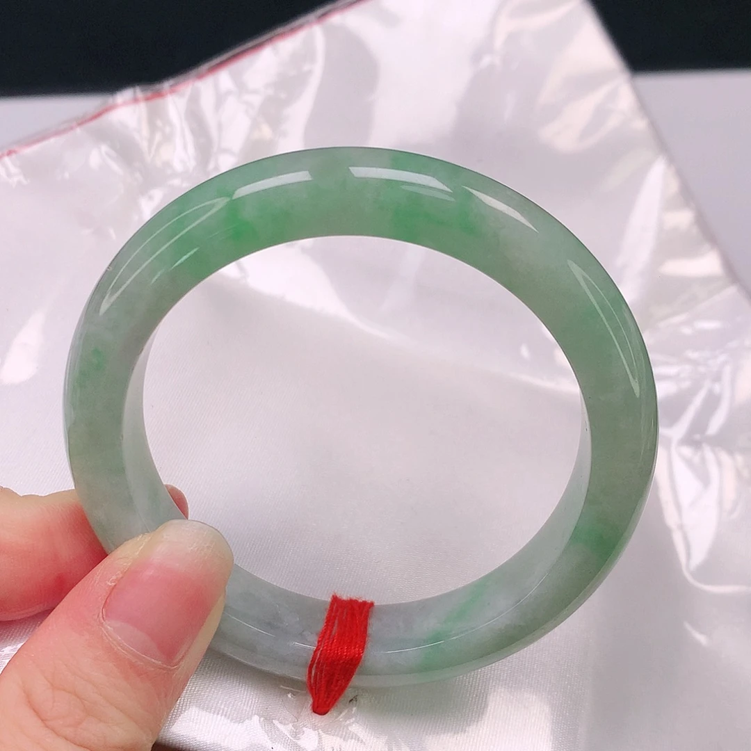 翡翠手镯未镶嵌飘绿翡翠手镯0828